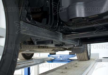 ������ Land Rover Discovery 4