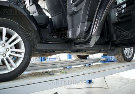 ������ Land Rover Discovery 4